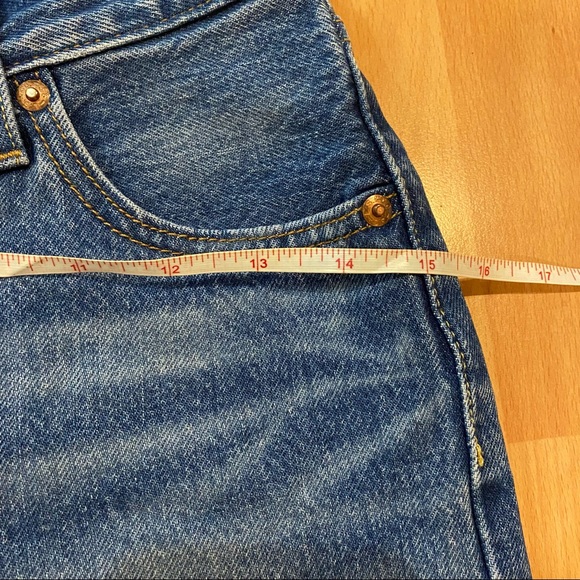 NWOT Aritzia Levi’s 501 Shorts Indigo Avenue Sz.23 - Picture 13 of 13